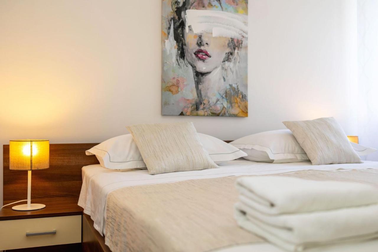 Apartman Klara Bacvice สปลิท ภายนอก รูปภาพ