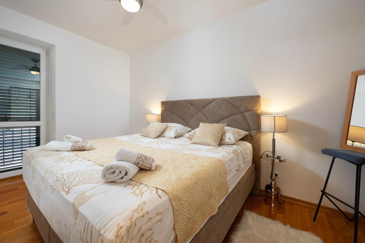 Apartman Klara Bacvice สปลิท ภายนอก รูปภาพ