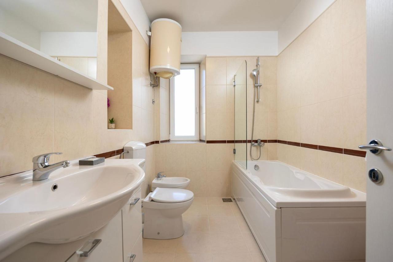 Apartman Klara Bacvice สปลิท ภายนอก รูปภาพ
